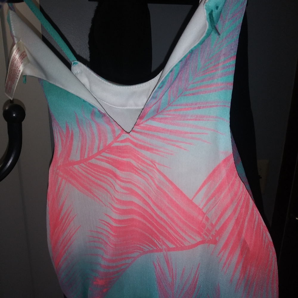 Dress - Picture 3 of 4